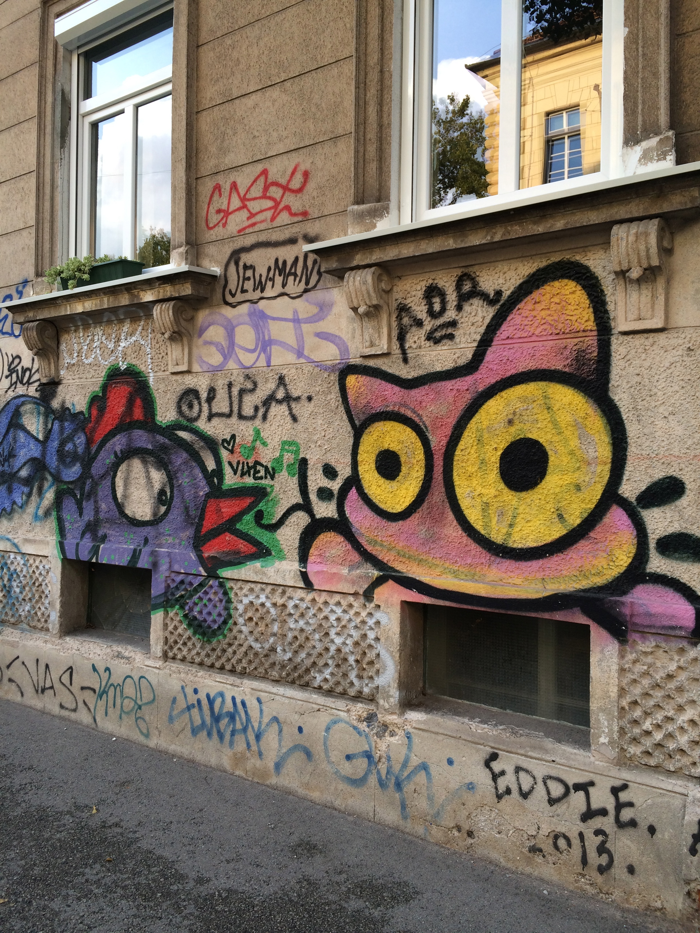 Ljubljana graffiti - cultivatedrambler.com